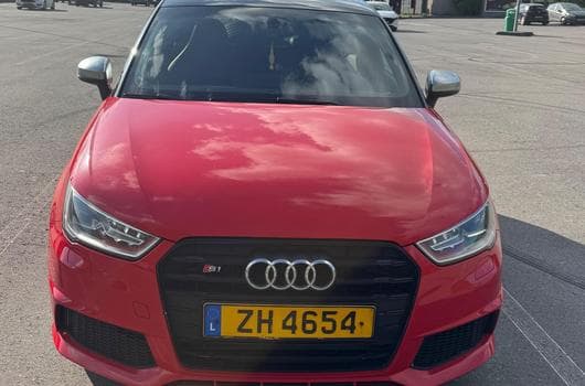Audi S1 Sportback 2.0 TFSI Quattro (2015) - Foto 6