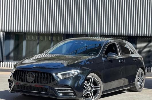 Mercedes A 180 Automatique / Alcantara / Diesel / (2021) - Photo 4