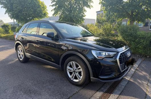 Audi Q3 35 Tdi 150ch  Stronic Business Édition (2021) - Photo 3