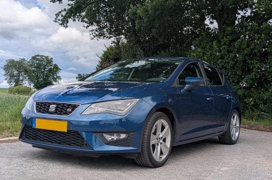 Seat Leon FR 2.0 TDI (110kW / 150CV) (2014) - Foto 2