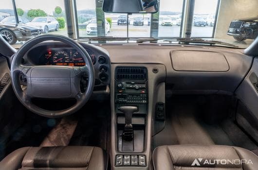 Porsche 928 GTS (1992) - Photo 1