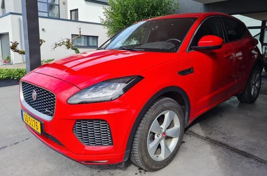 Jaguar E-Pace R-dynamique (2020) - Photo 6