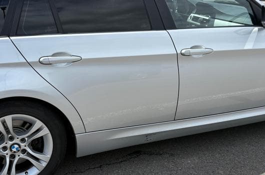 BMW 320 (2009) - Photo 11