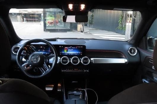 Mercedes GLB 35 AMG (2024) - Photo 2