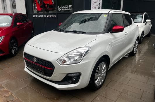Suzuki Swift 1.0 essence (2018) - Photo 1