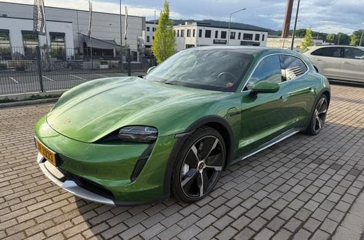 Porsche Taycan Turbo - Cross Turismo (2022) - Photo 12