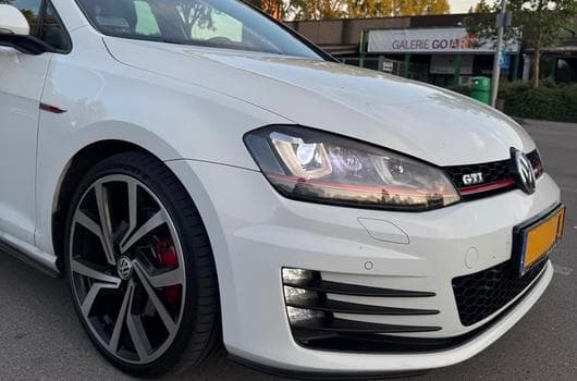 VW Golf GTI (2016) - Photo 2