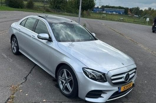 Mercedes E 450 Pack AMG 4 matic (2019) - Photo 3