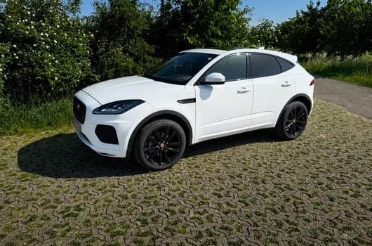 Jaguar E-Pace R-Dynamic D150 AWD (2019) - Photo 11