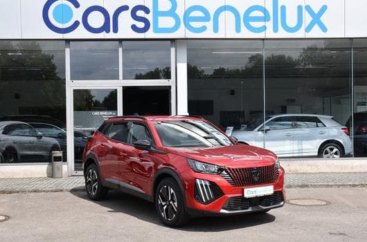 Peugeot 2008 1.2 PureTech Allure ACC GPS LANE SIDE CAM 360 1° MAIN (2024) - Photo 12