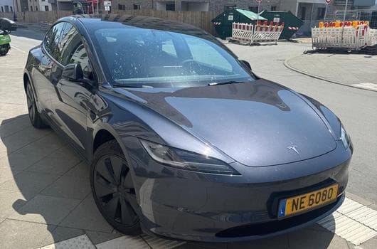 Tesla Model 3 Long Range AWD (2024) - Photo 7