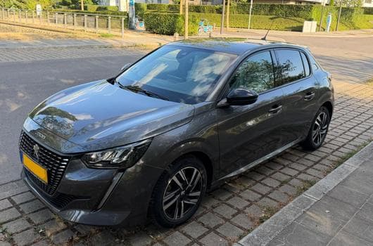 Peugeot 208 Allure Pack (2023) - Photo 4