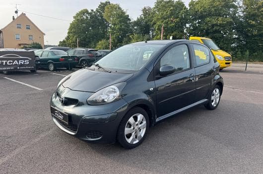 Toyota Aygo 1.0 68ch (2011) - Photo 7