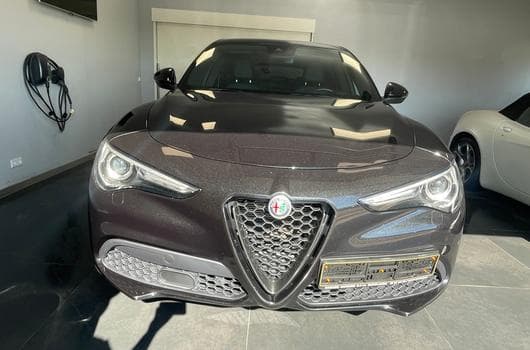 Alfa-Romeo Stelvio Sprint (2020) - Photo 2