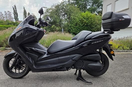 Honda Forza (2015) - Foto 12
