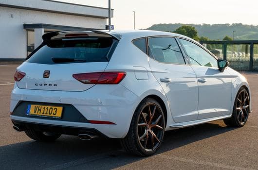Seat Leon Cupra Carbon Edition (2020) - Photo 3