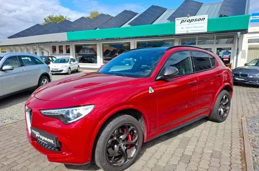 Alfa-Romeo Stelvio Quadrifoglio Q4 PANO SOUND MEMORY NAVI KAM LED (2020) - Foto 2
