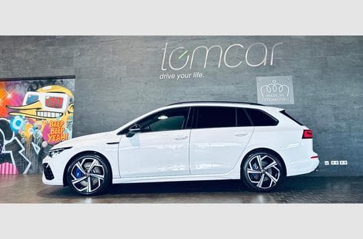 VW Golf GOLF VIII R VARIANT TSI 4MOTION DSG (2023) - Photo 6