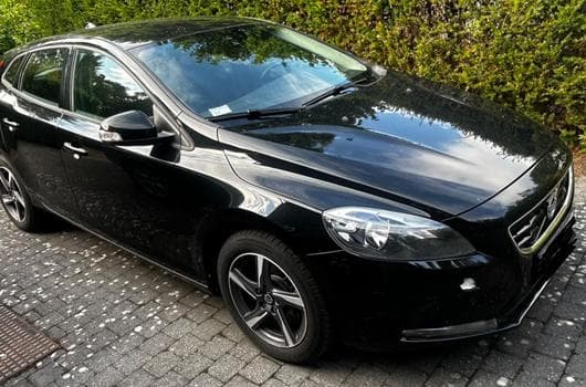 Volvo V40 (2016) - Photo 1