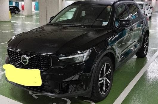 Volvo XC40 T2 automatic Essence Plus Dark (2022) - Foto 9