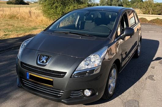 Peugeot 5008 (2013) - Photo 4