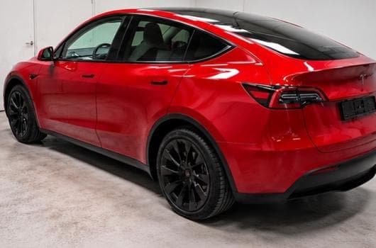 Tesla Model Y RWD (2022) - Photo 4