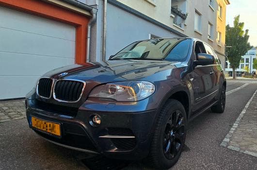 BMW X5 xDrive30d (2011) - Photo 1