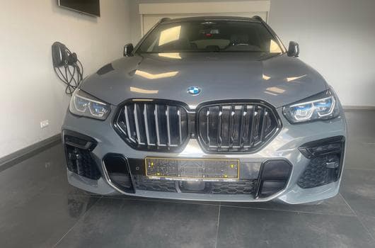 BMW X6M XDRIVE 40D (2023) - Foto 8