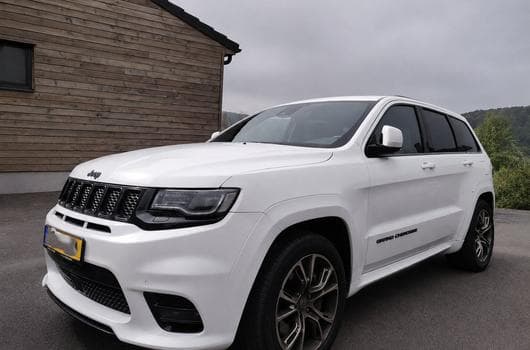 Jeep Grand Cherokee SRT 6.4 V8 HEMI (2019) - Photo 4