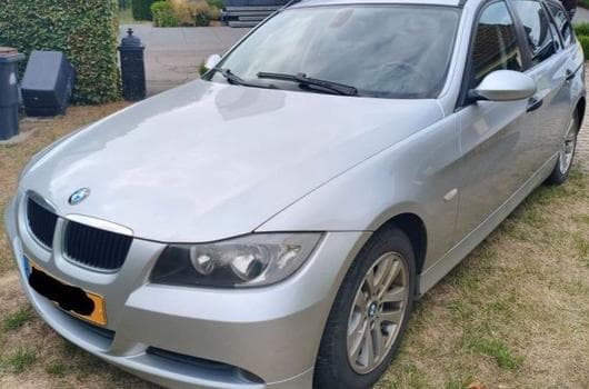 BMW 320 (2005) - Photo 6