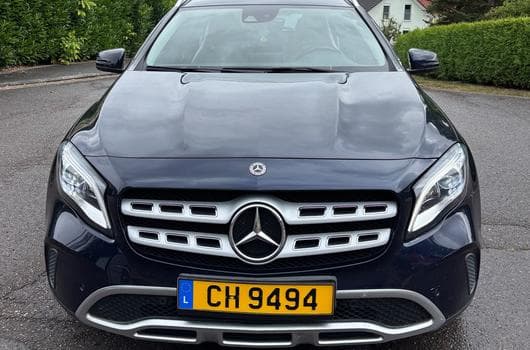 Mercedes GLA 200 (2017) - Photo 1