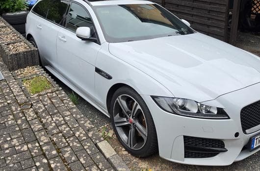 Jaguar XFR-S R-Sport (2018) - Foto 2