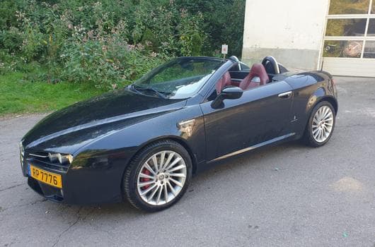 Alfa-Romeo Spider 2.4 JTD aut. (2010) - Photo 2