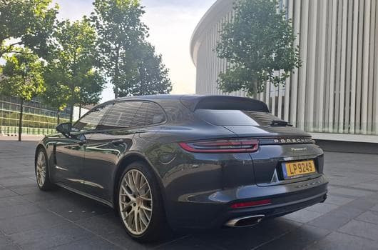 Porsche Panamera 4E Sport Turismo (2020) - Photo 1