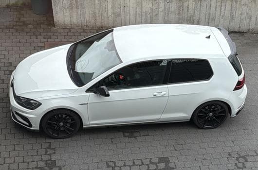 VW Golf VII 7.5 R (2017) - Photo 2