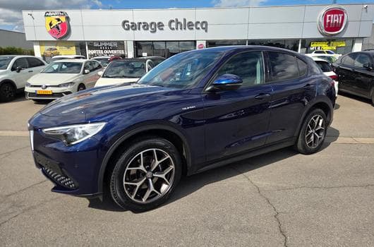 Alfa-Romeo Stelvio Super 2.0 TB 200 AT Q4 (2020) - Photo 12