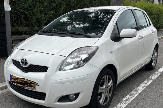 Toyota Yaris (2011) - Photo 1