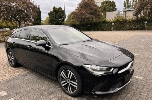 Mercedes CLA 200 Progressive Line (2022) - Photo 10