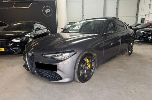 Alfa-Romeo Giulia Giulia Veloce Q4 /211 CV /19/PANO/CAMERA/CUIR/VOLL (2019) - Photo 2