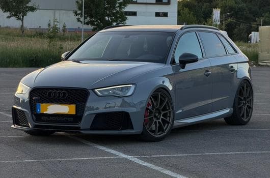 Audi RS3 SPORTBACK (2016) - Photo 12