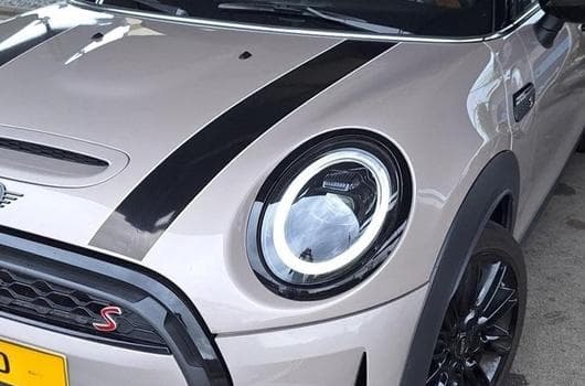 Mini Cooper Version S (2023) - Photo 1