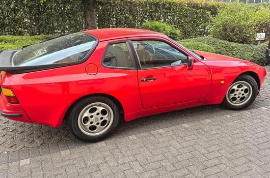 Porsche 944 Targa (1987) - Photo 2