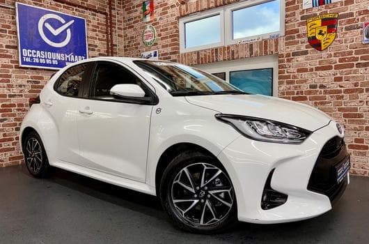 Toyota Yaris Yaris 1.5 Hybrid 92cv Auto TEAM DEUTSCHLAND (2023) - Photo 7