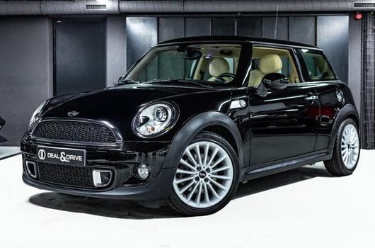 Mini Cooper S (R56) 3 PORTES AUTO GOODWOOD EDITION - 1 OF 1000 - BLACK D (2012) - Photo 7