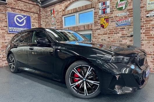 BMW 540 540dA Touring 3.0 303cv Auto xDrive M-SPORT PRO (New Model) (2025) - Photo 10