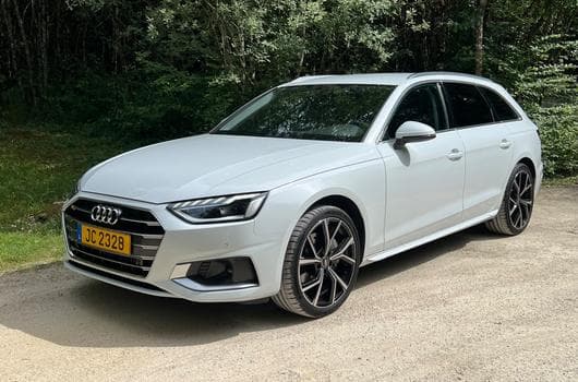 Audi A4 40 tdi advanced (2022) - Photo 2