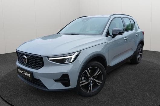 Volvo XC40 Plus Dark B3 Mild Hybrid (2025) - Photo 8