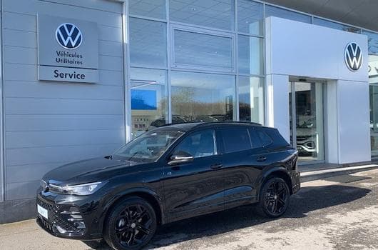 VW Tiguan R-LINE BLACK STYLE 1.5 eHYBRID 177CV DSG6 (2026) - Photo 9