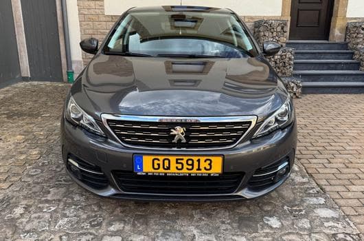 Peugeot 308 BlueHDi FAP 130 Stop&Start Allure (2020) - Photo 3