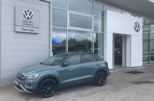 VW T-Roc BLACK STYLE 1.5TSI 150CV DSG7 (2023) - Photo 6